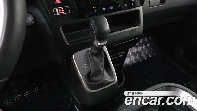 Hyundai Staria — Фото автомобиля 9