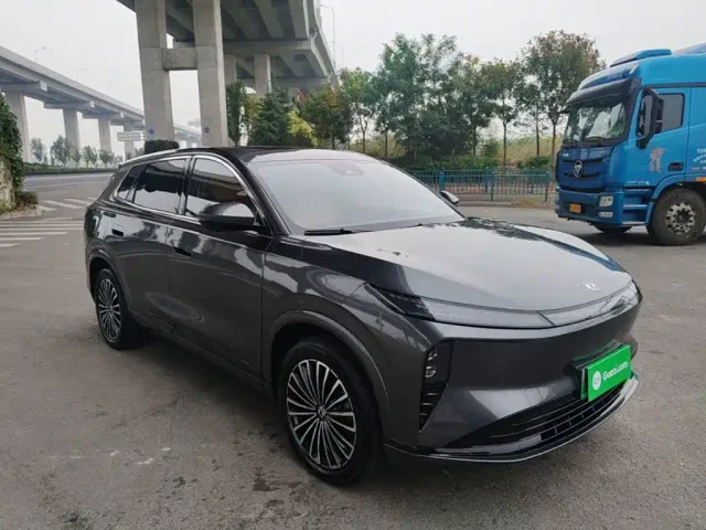 Dongfeng Aeolus L8 — Фото автомобиля 3