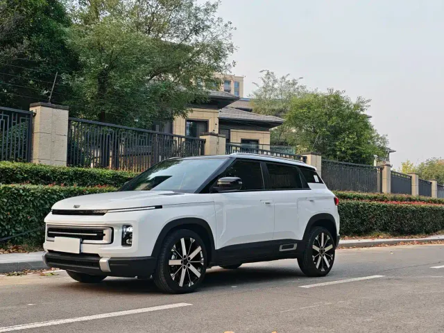 Фотография автомобиля — Geely ICON