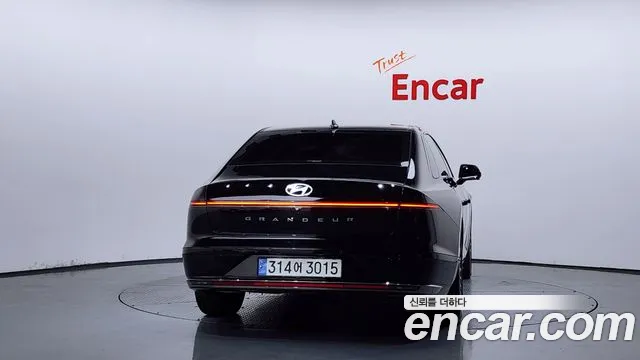 Hyundai Grandeur GN7 — Фото автомобиля 4