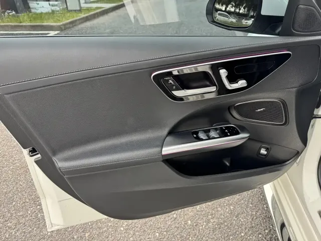 Mercedes-Benz C-Class — Фото автомобиля 10