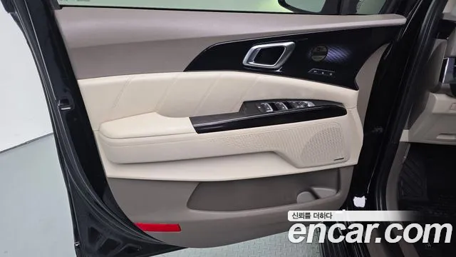 Kia Canival Carnival 4 поколение Дизель 9 мест Hi-Limousine — Фото автомобиля 22