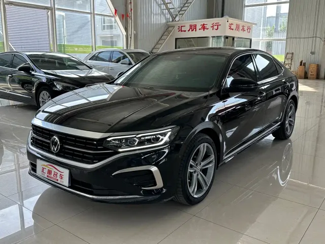 Фотография автомобиля — Volkswagen Passat