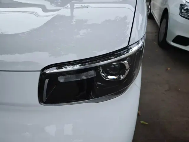Wuling Zhiguang NEV — Фото автомобиля 23