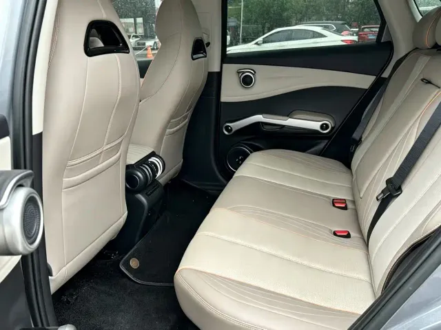 BYD Yuan PLUS — Фото автомобиля 6