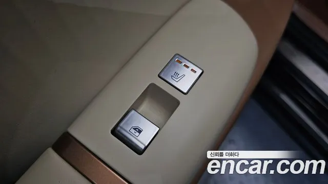 Hyundai Grandeur GN7 — Фото автомобиля 30