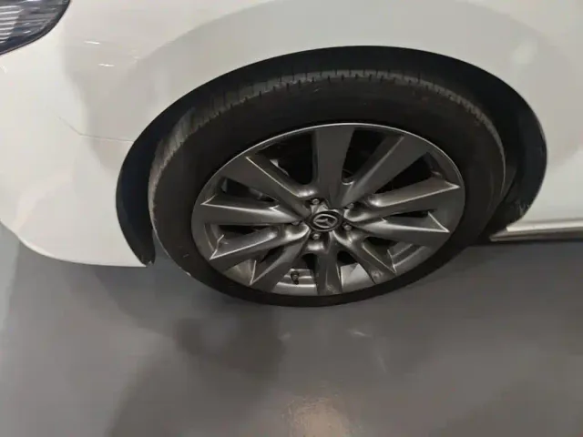 Mazda Axela — Фото автомобиля 22