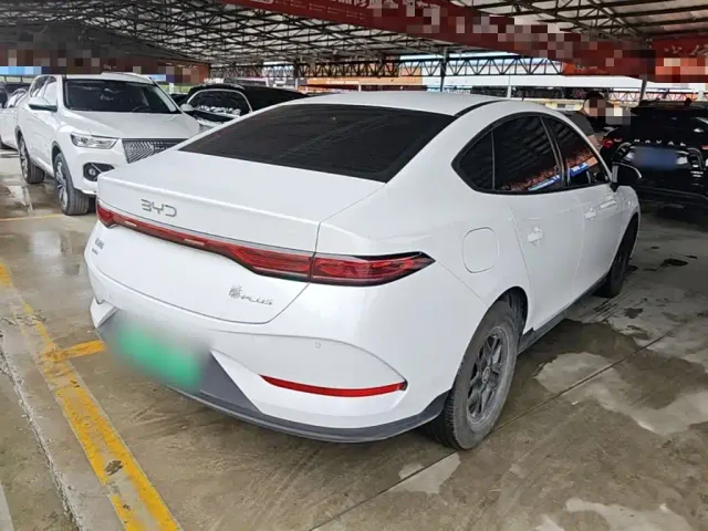 BYD Qin PLUS — Фото автомобиля 6