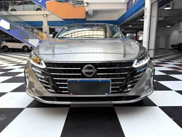 Nissan Teana — Фото автомобиля 2