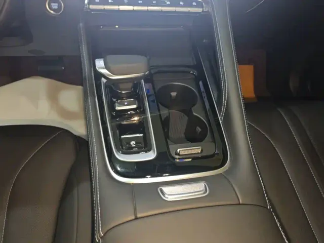Geely Xingrui — Фото автомобиля 13