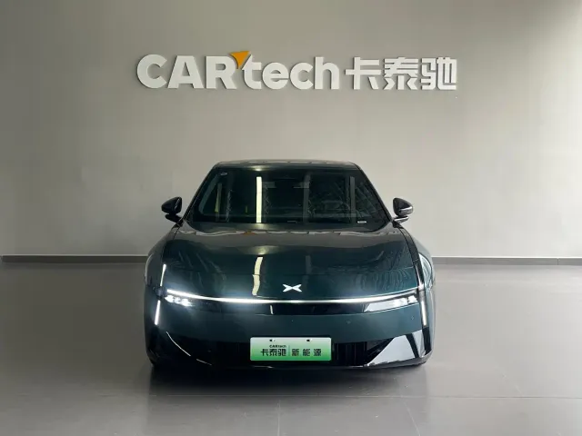 Xpeng P7 — Фото автомобиля 2