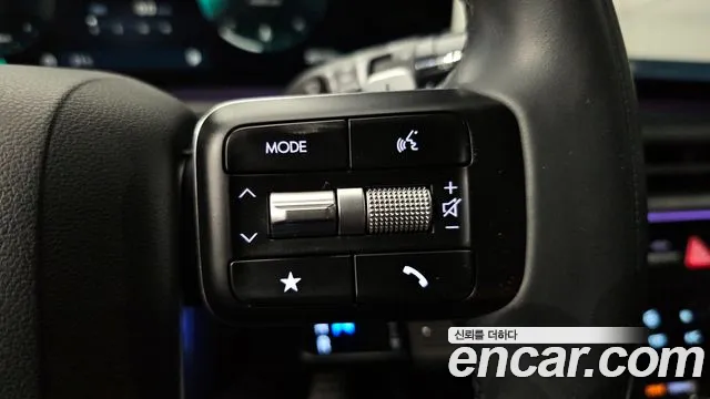 Hyundai Santafe Santa Fe (MX5) Бензин 2.5T 4WD — Фото автомобиля 24