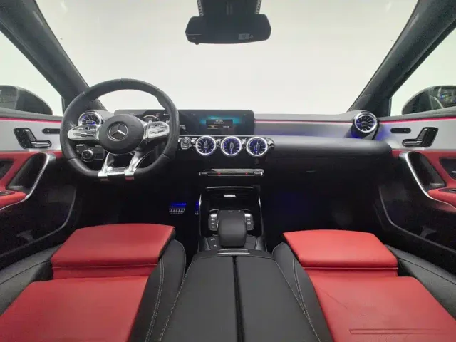 Mercedes-Benz A-Class AMG — Фото автомобиля 5