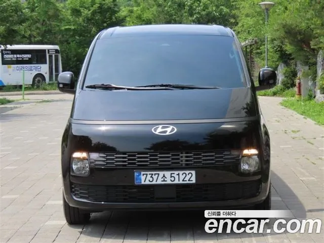 Фотография автомобиля — Hyundai Staria Staria (New)