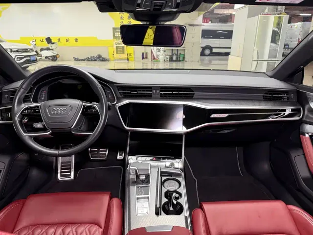 Audi A7L — Фото автомобиля 9