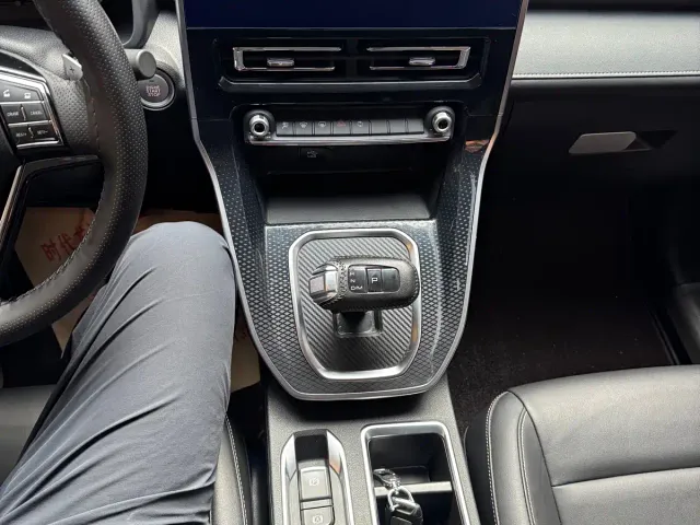 Haval M6 — Фото автомобиля 14
