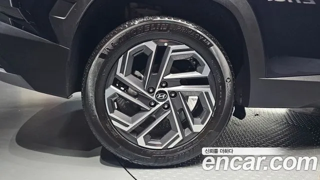Hyundai Tucson Новый Tucson (NX4) Бензин 1.6 турбо 2WD — Фото автомобиля 5