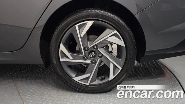 Hyundai Avante — Фото автомобиля 6