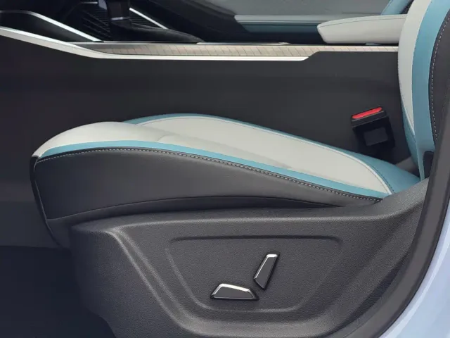 Geely Emgrand — Фото автомобиля 21