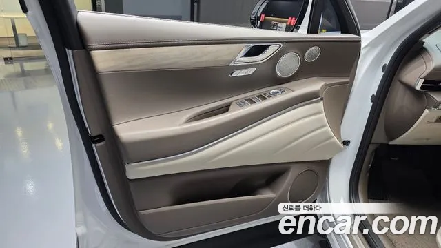 Genesis GV80 — Фото автомобиля 12