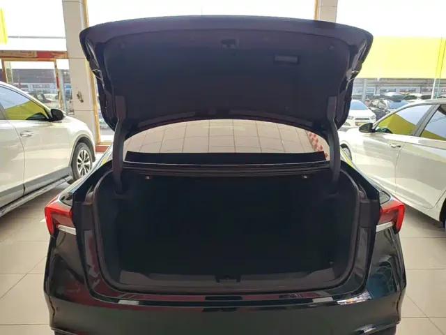 Buick LaCrosse — Фото автомобиля 18