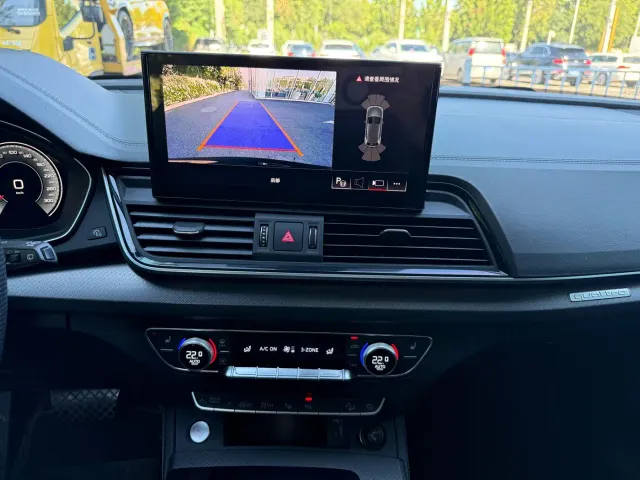 Audi Q5L — Фото автомобиля 7