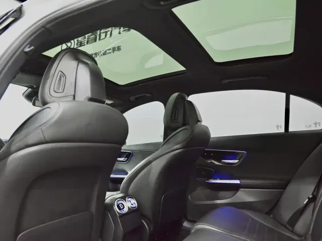 Mercedes-Benz C-Class — Фото автомобиля 11