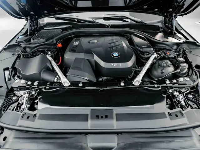 BMW 5 Series — Фото автомобиля 25