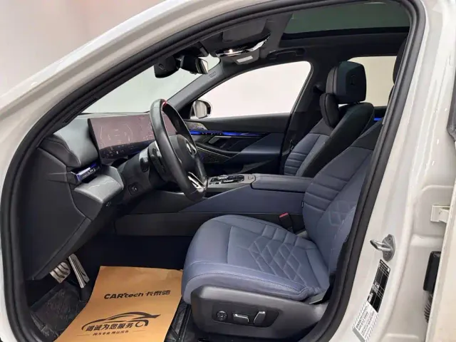 BMW 5 Series — Фото автомобиля 8