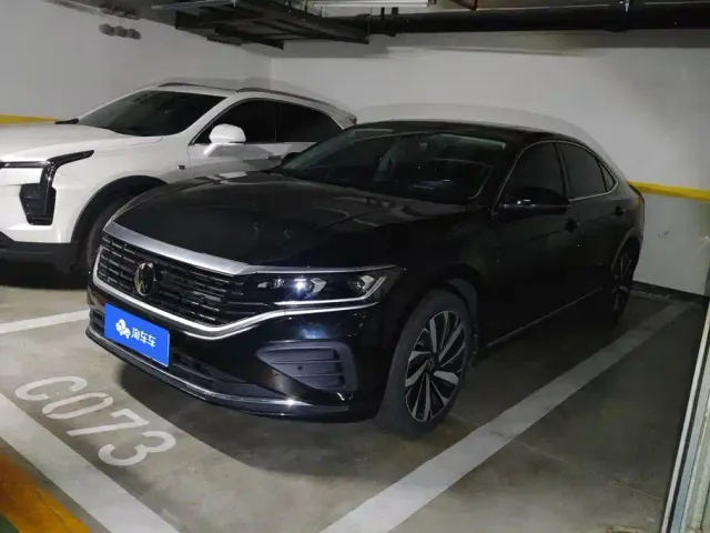 Фотография автомобиля — Volkswagen Passat