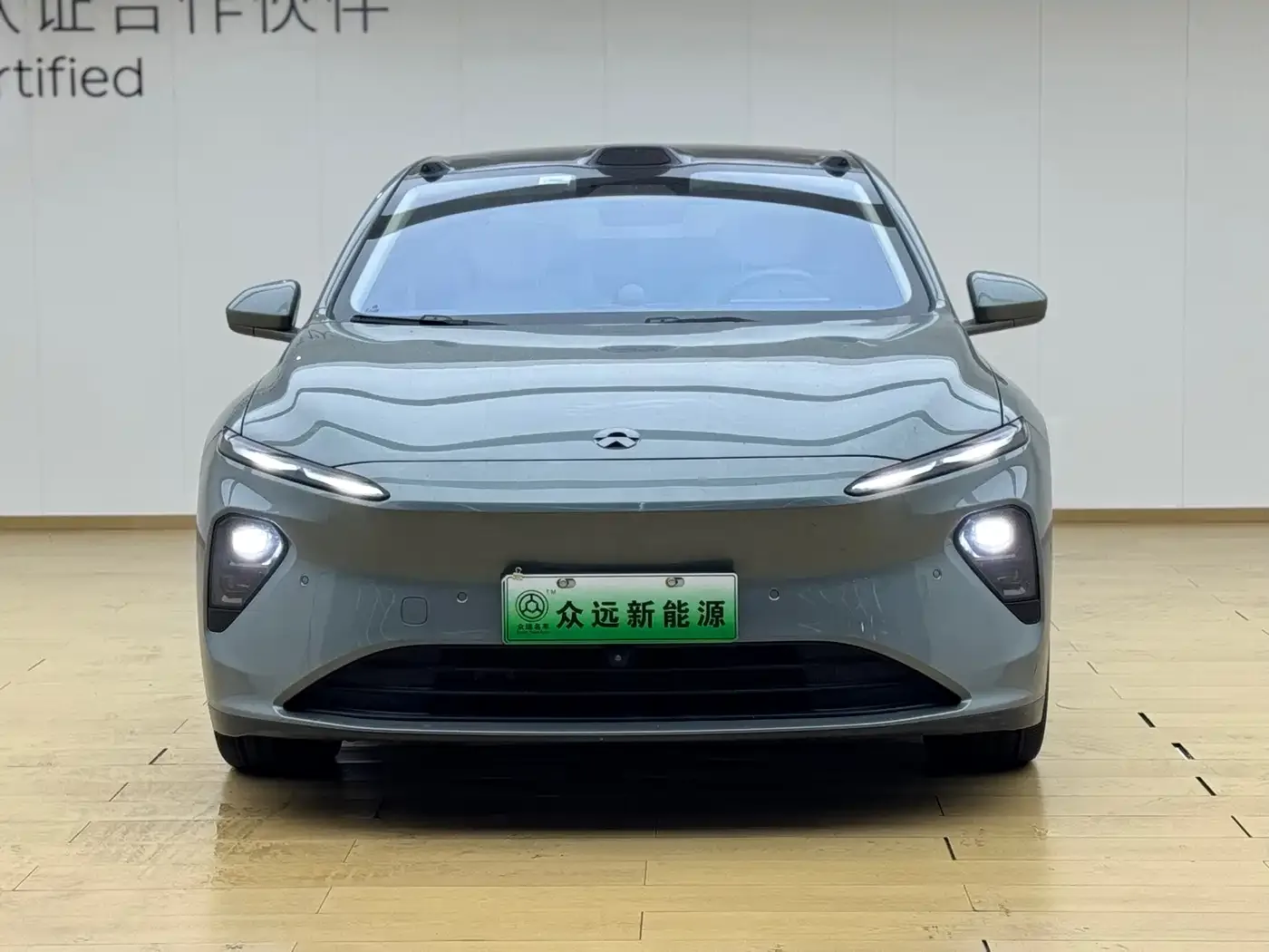 NIO NIO ET7 2022 100kWh Launch Edition — Фото автомобиля 4