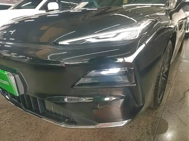 Geely Galaxy Xingyao 8 — Фото автомобиля 23