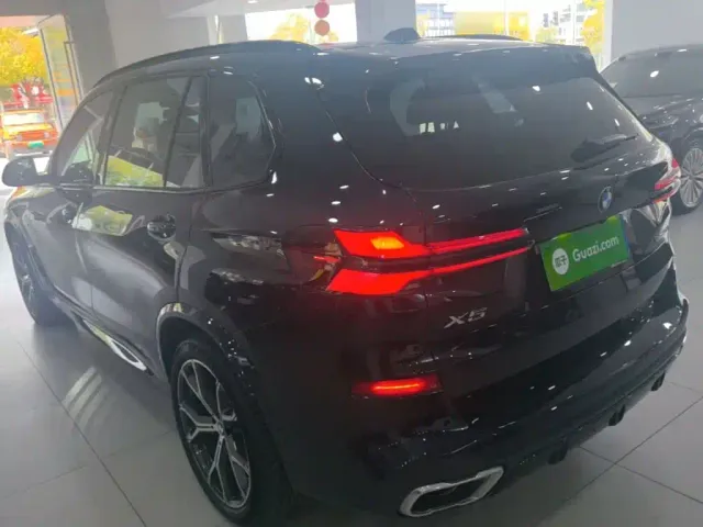 BMW X5 — Фото автомобиля 4