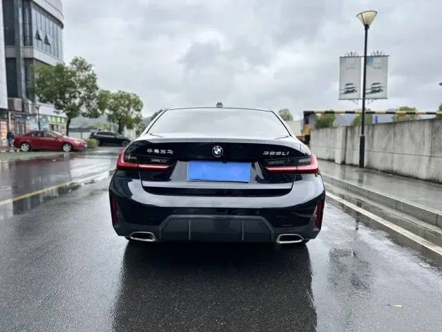 BMW 3 Series — Фото автомобиля 4