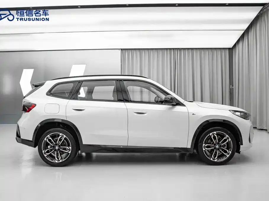 BMW BMW X1 2023 xDrive25Li M Sport Package — Фото автомобиля 8
