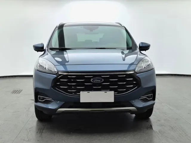 Ford Escape — Фото автомобиля 2