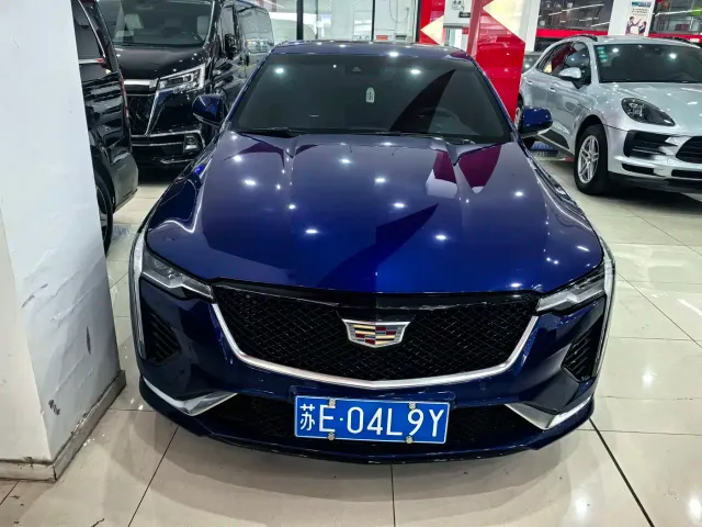 Cadillac CT4 — Фото автомобиля 2