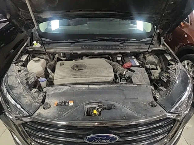 Ford Edge — Фото автомобиля 19