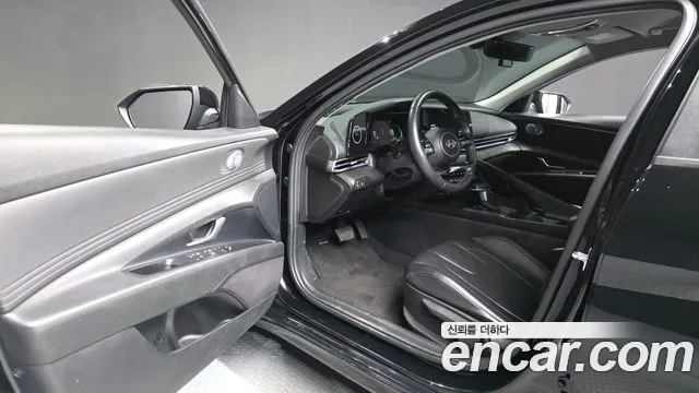 Hyundai Avante CN7 — Фото автомобиля 15