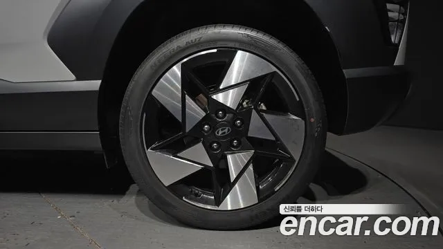 Hyundai Kona SX2 — Фото автомобиля 6