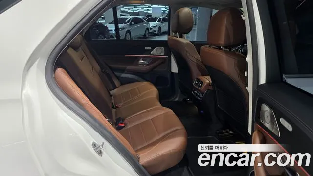 Mercedes-Benz GLE-Class — Фото автомобиля 20