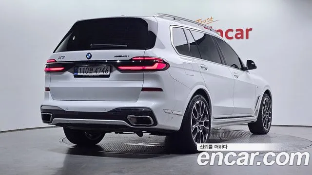 BMW X7 — Фото автомобиля 2