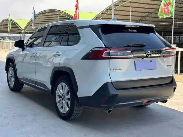 Toyota Wildlander — Фото автомобиля 4