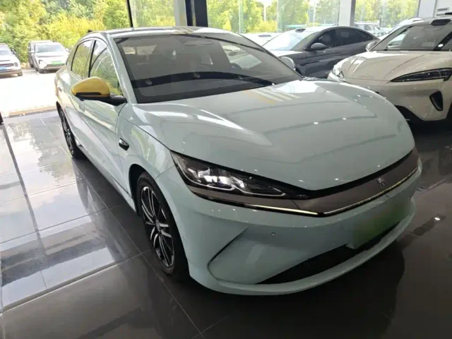 BYD Qin L — Фото автомобиля 3