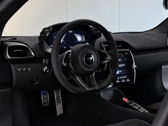McLaren Artura — Фото автомобиля 5