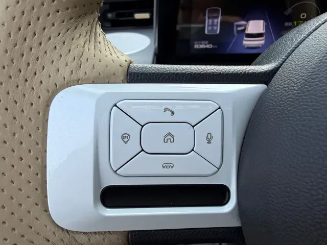 Wuling Hongguang Mini EV — Фото автомобиля 12