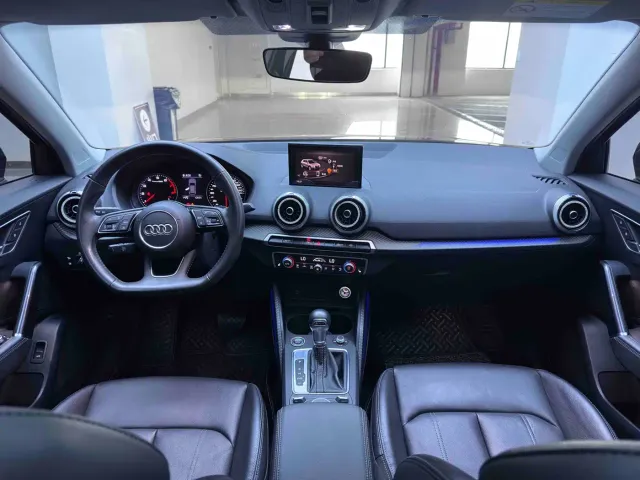 Audi Q2L — Фото автомобиля 18