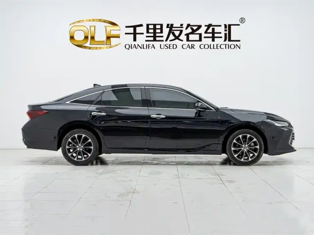 Toyota Avalon — Фото автомобиля 16