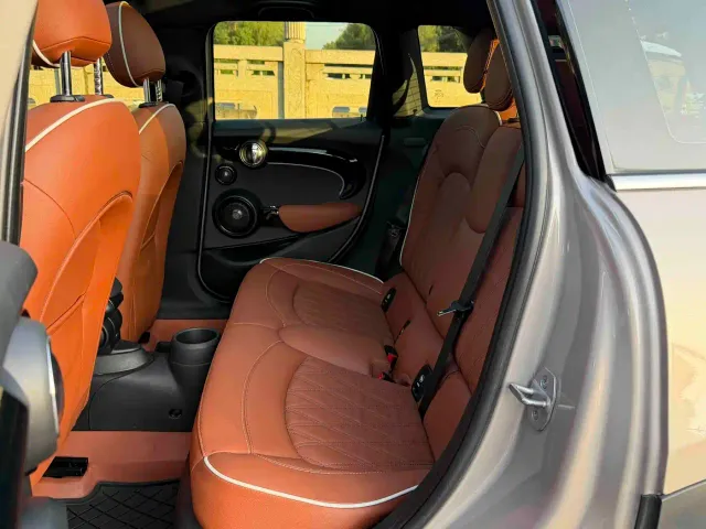 MINI Hatch — Фото автомобиля 10