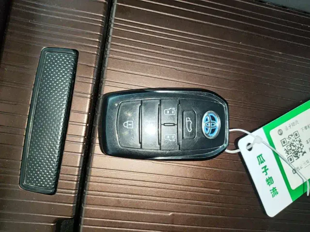 Toyota Granvia — Фото автомобиля 8